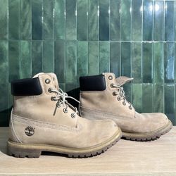 Size 8 Women’s Timberland Premium 6 Inch Primaloft Genuine Leather Boots