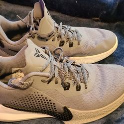 size 7.5, Kobe, mamba furyTB, cool grey, basketball shoe


