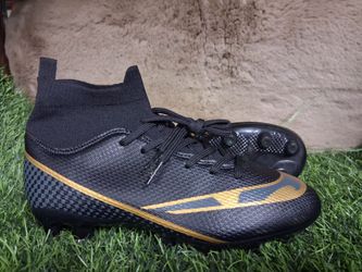 Soccer cleats us size 3youth