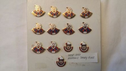 Circus Daddy Aladdin/Shiner Lapel Pins