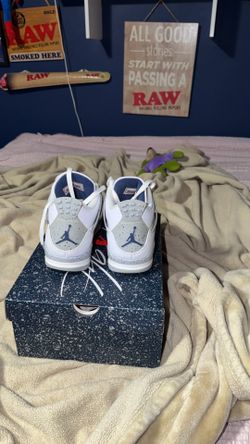 Jordan’s retro 4 size 8