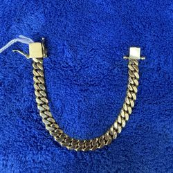 14K Cuban Link Bracelet 
