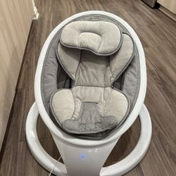 Munchkin Electronic Baby Swing