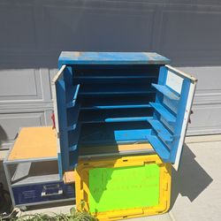 Storage cabinet