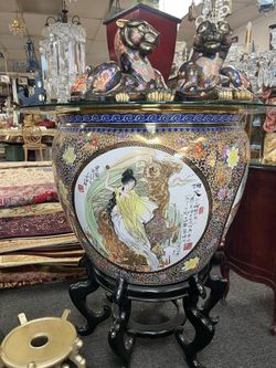 Porcelain Chinese fish bowl