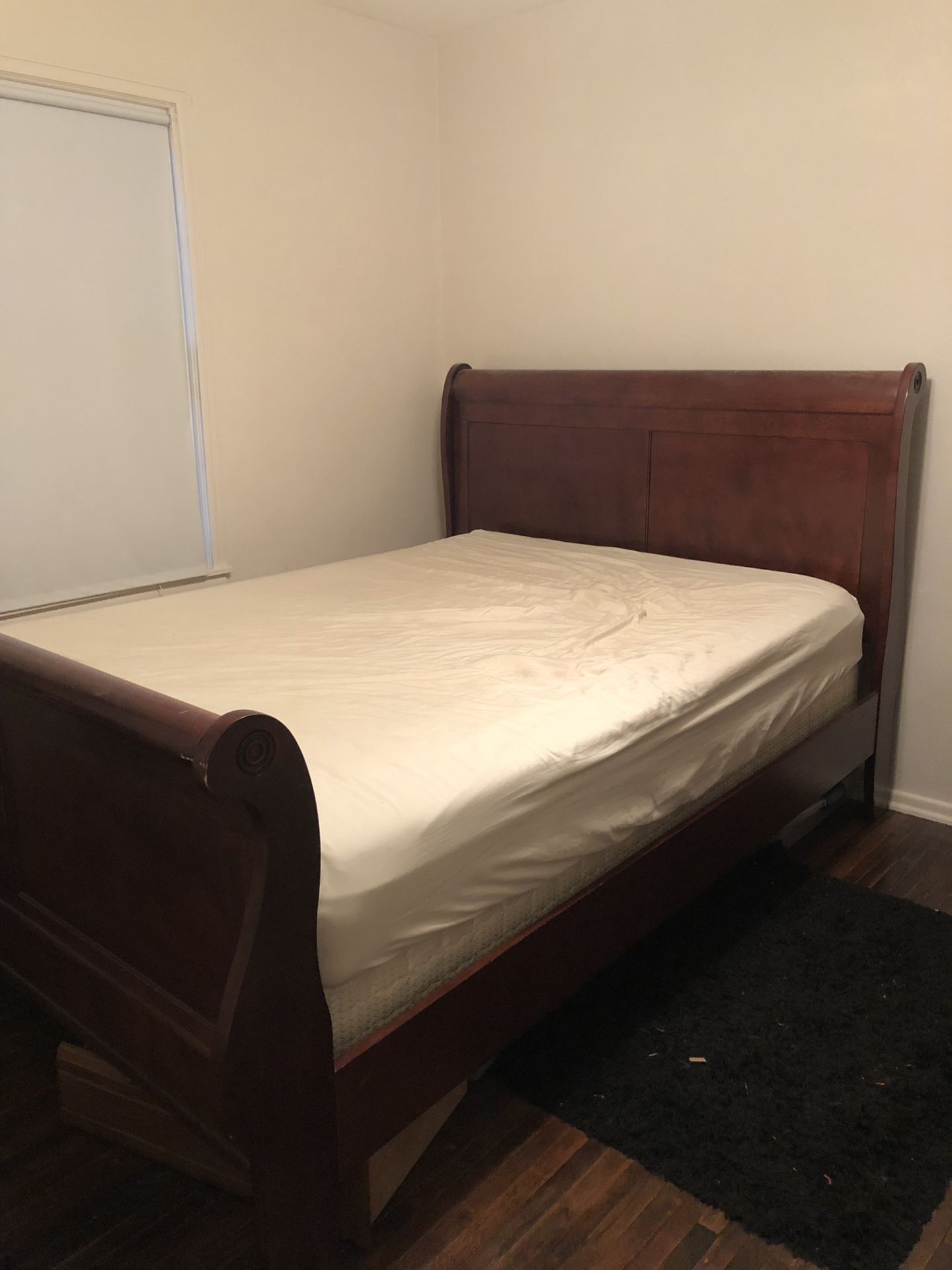 Queen bed