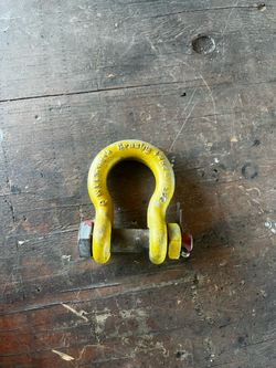 Crosby shackle
