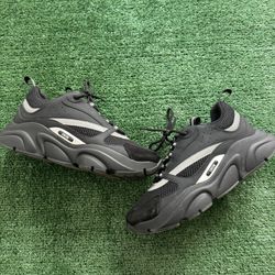 Dior b22 Black Sneaker Size 42