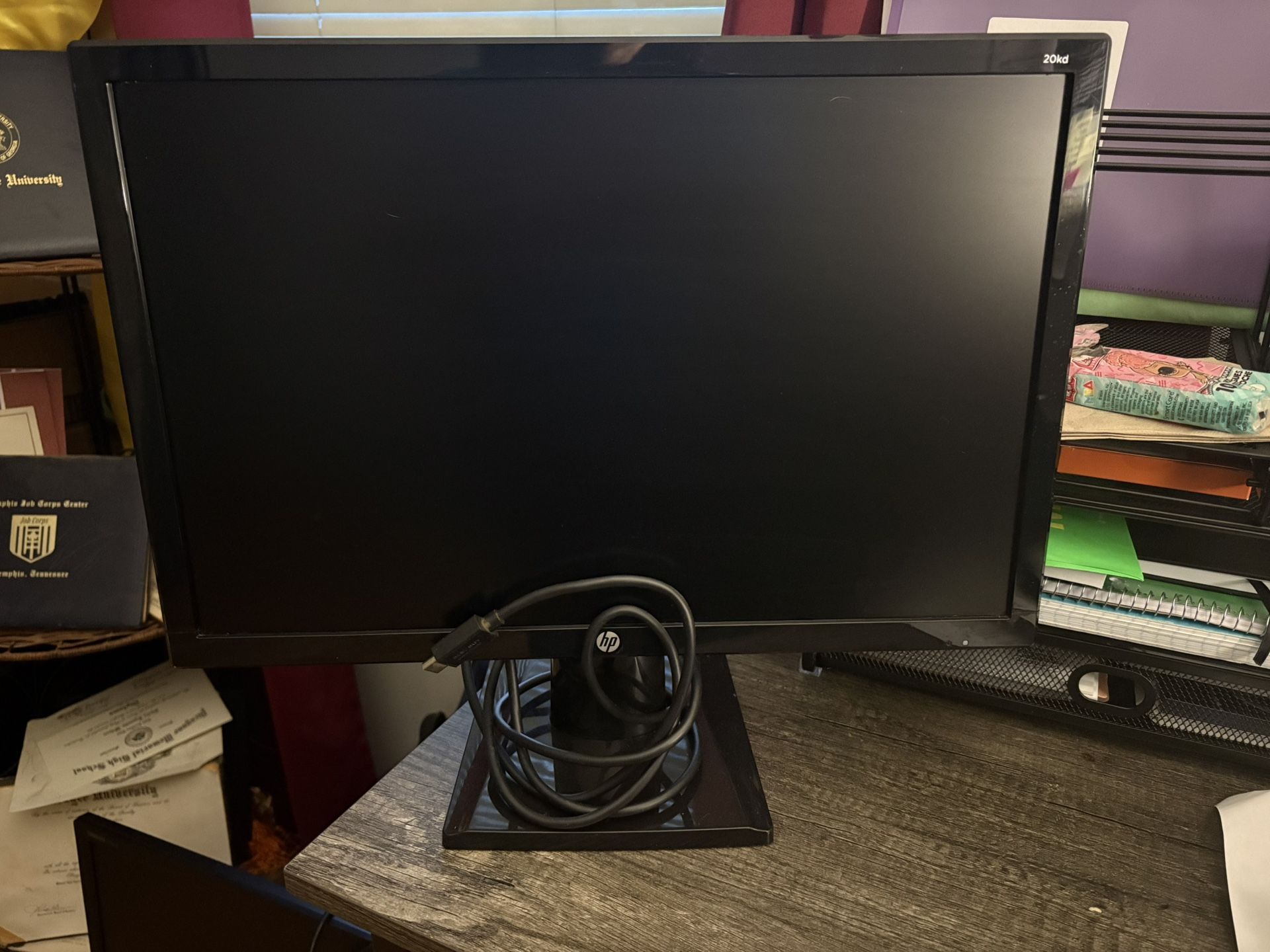 18 Inch HP Monitor