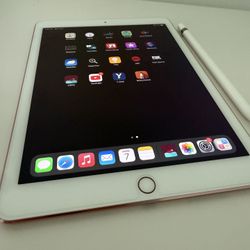 iPad Pro 9.7inch with Pencil 