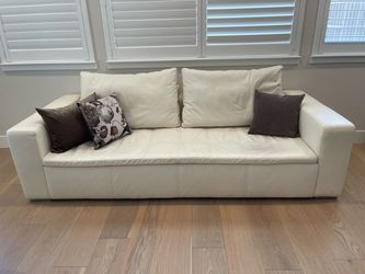 Modern Sofa  BoConcept Off-White