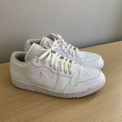 Jordan 1 Low Men’s Size 9.5