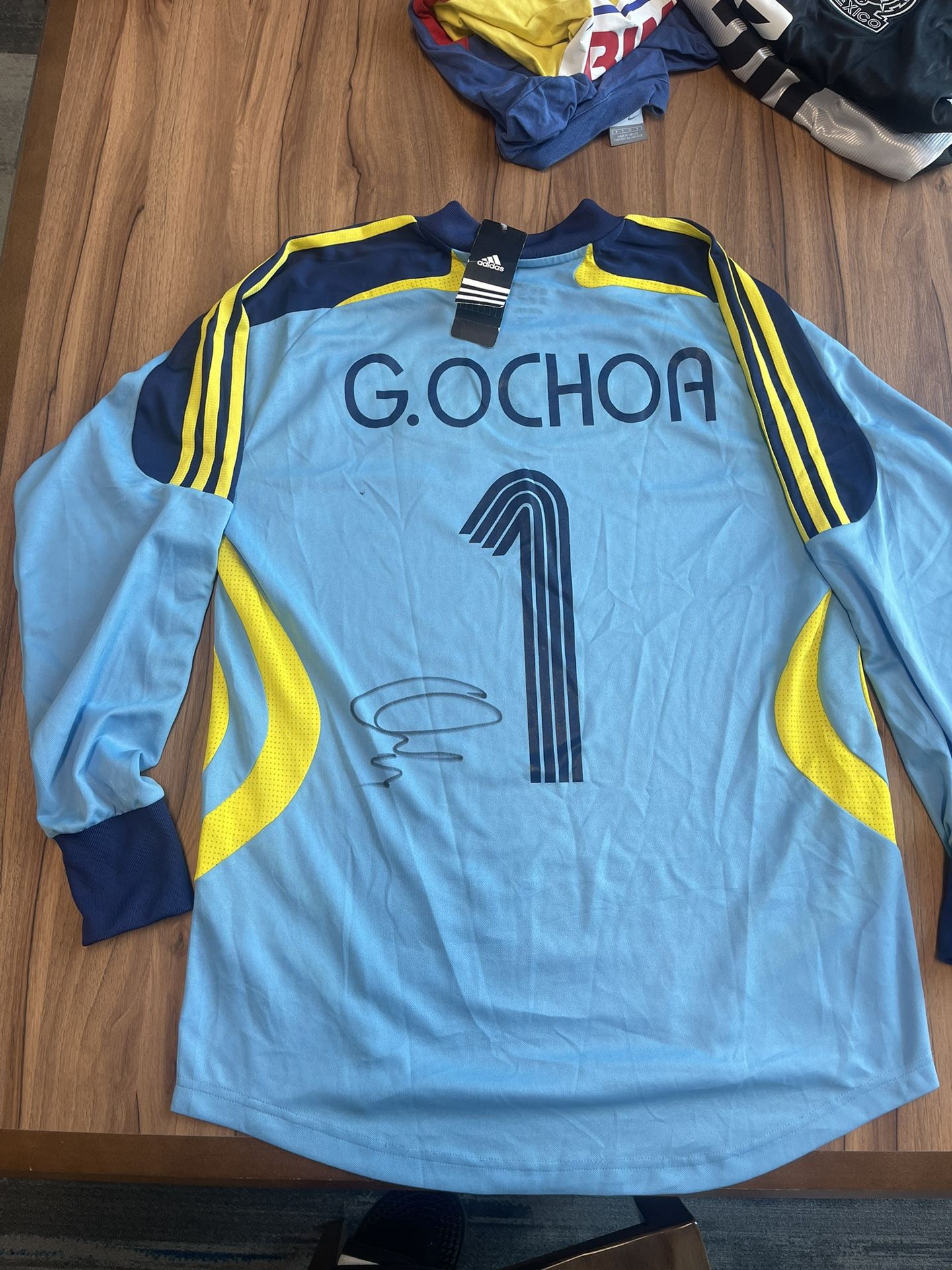Memo Ochoa Jersey Mexico/ America Collection