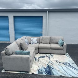 🛋️ Sectional Couch/Sofa  - Fabric - Gray - Delivery Available 🚛