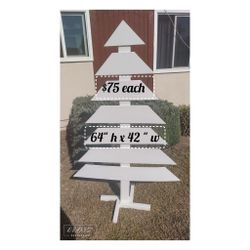 Outdoor Christmas Tree 