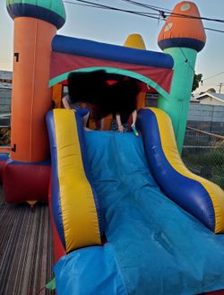 Water Jumper with slide