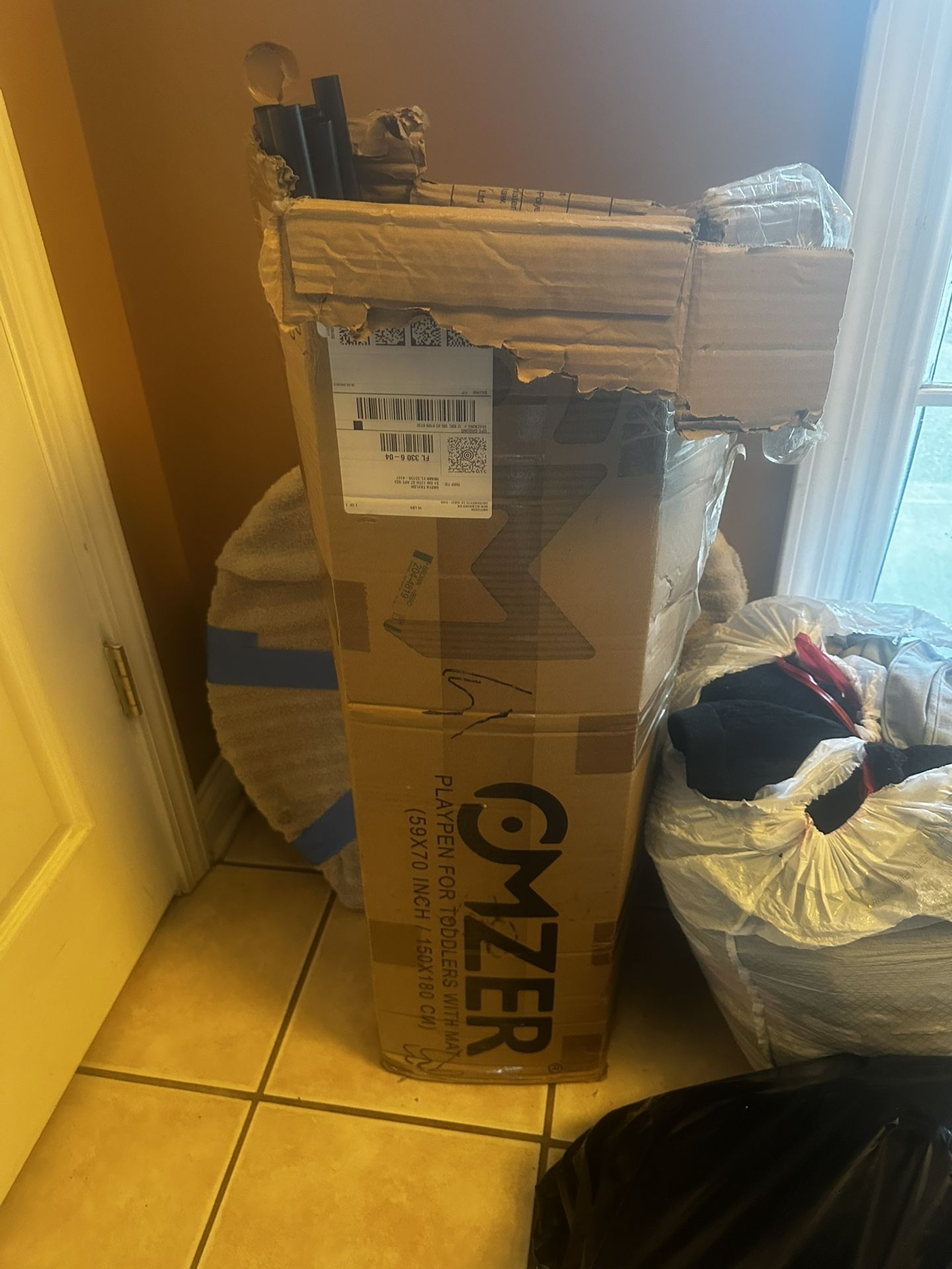 Brand New Baby Play Pin