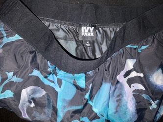 Ivy Park Beyonce Designer Logo Waist Striped Lined Summer Running Shorts Beach Shorts Adult Women’s XL new without tags