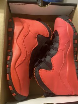 Retro 10 “Fusion Red”