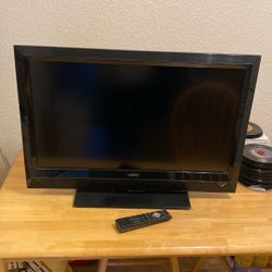 32” Vizio TV With Remote Not A Smart TV