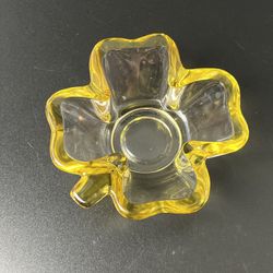 Vtg Yellow Glass Shamrock Four Leaf Clover Ashtray Candy Trinket Dish Bowl 5.5"