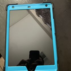 iPad 8th Gen WiFi + 4G 32 GB