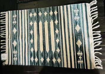Beautiful rug must see