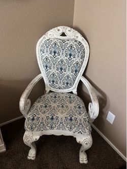 Chair vintage maybe?