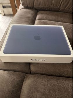 MacBook Neo 512 GB Indigo w/Black Magic Mouse