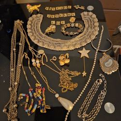 Vintage Jewelry  Lot