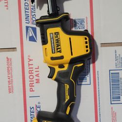 DEWALT ATOMIC 20-Volt MAX Cordless Brushless Compact Reciprocating Saw