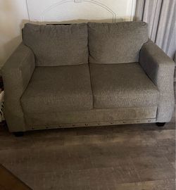 Broyhill loveseat