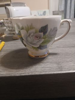 ​Vintage Royal Sutherland Fine Bone China Teacup – Made in England