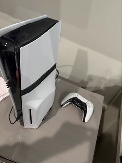 Ps5 pro with disk drive ,stand,headset