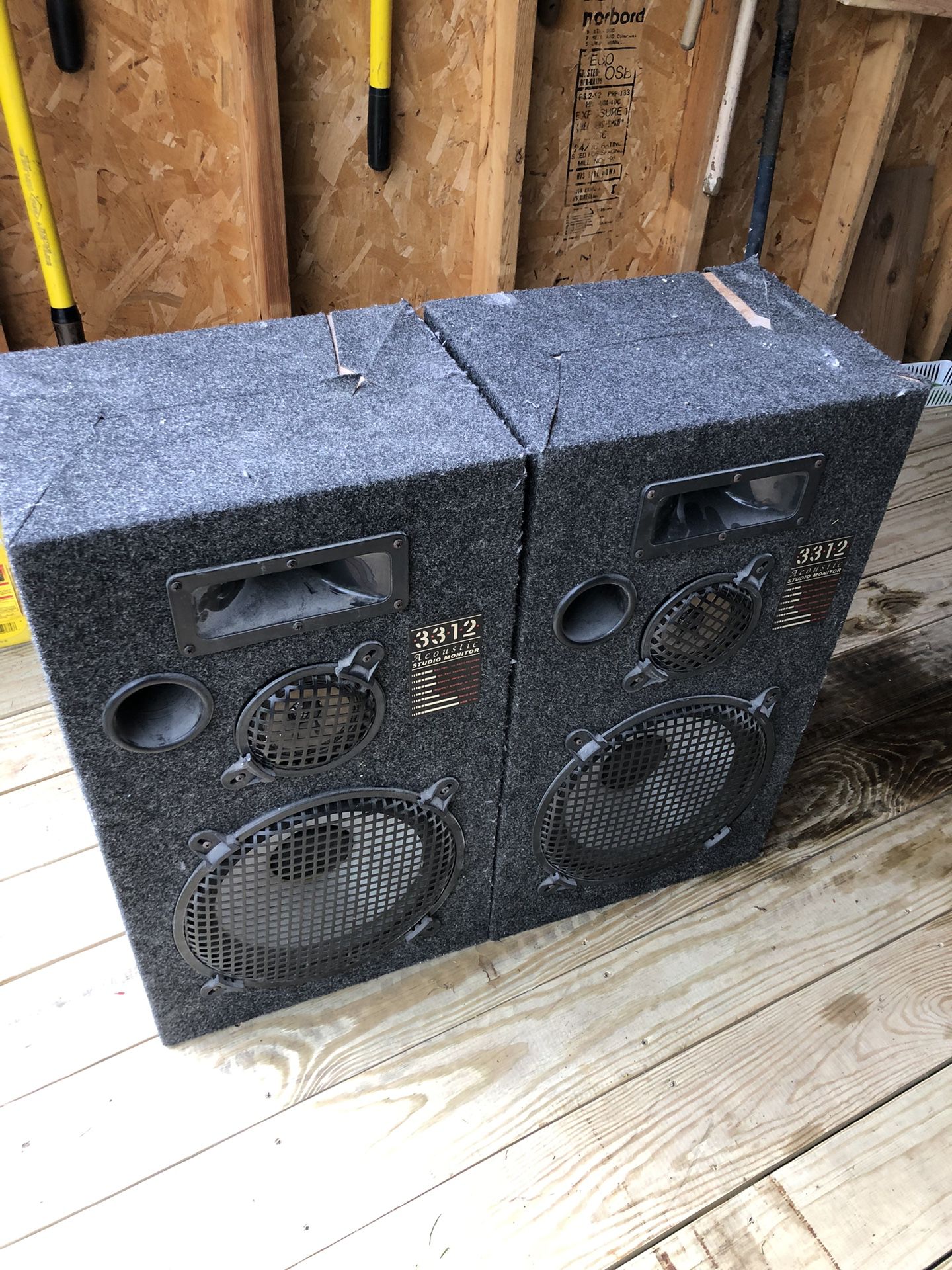 Large Speakers 