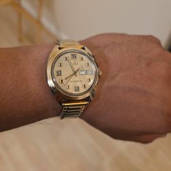 Vintage Timex Quartz 