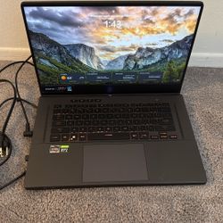 Gaming laptop ASUS ROG Zephyrus Gaming Laptop.