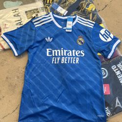 Real Madrid Jersey 