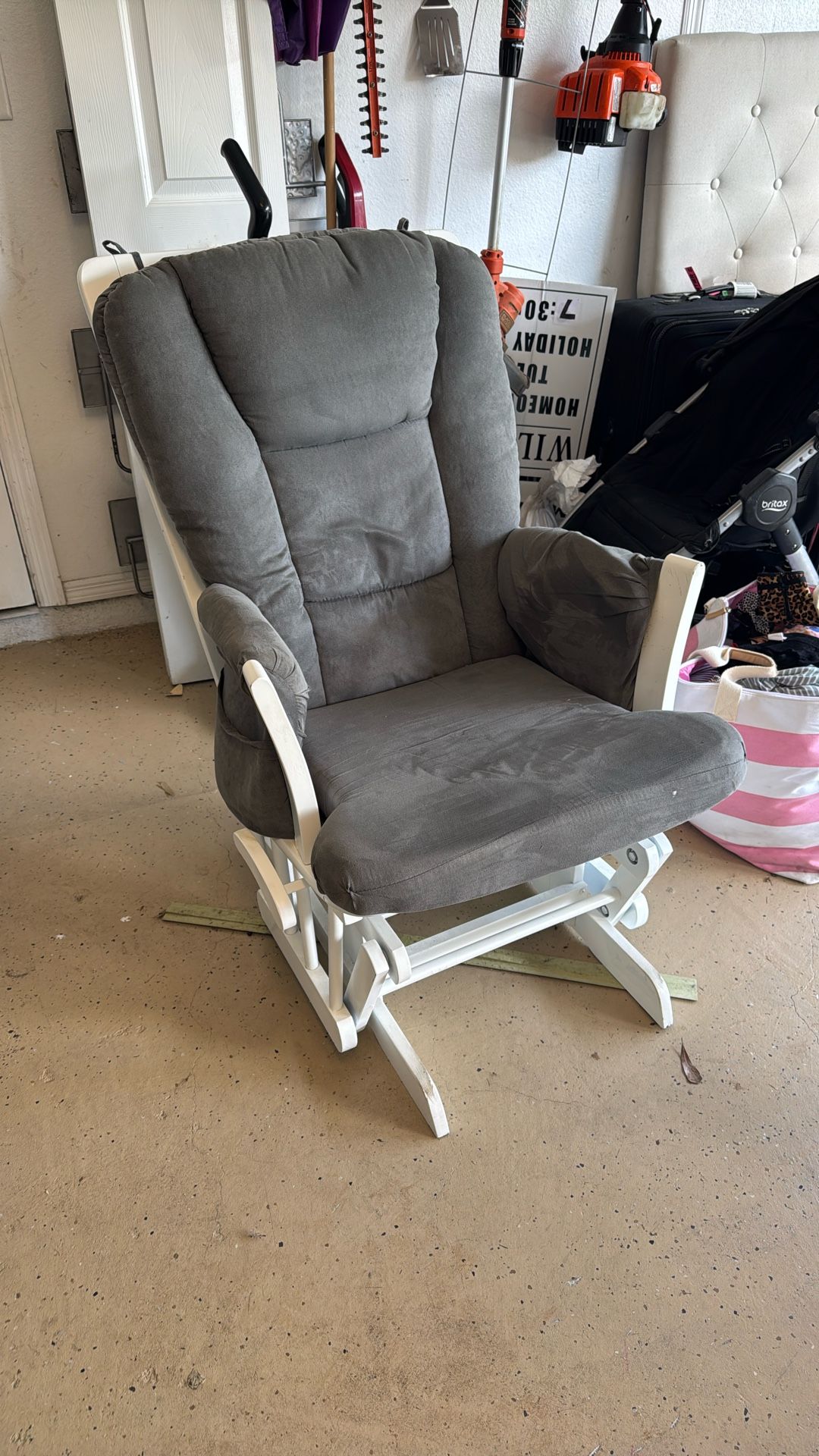 Rocking Chair 