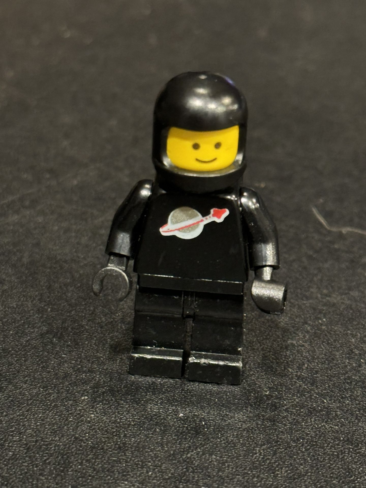 Vintage Lego Classic Black Spaceman Minifigure Minifig w/ Air Tank 6(contact info removed). Used Condition