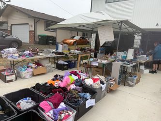 Multi-Family Garage Sale - Lots Of Amazing Stuff