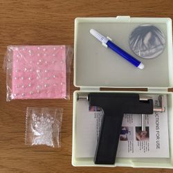 Piercing kit