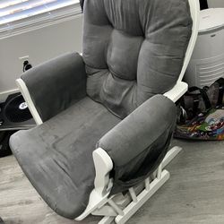 Nursery Glider Chair With Ottoman