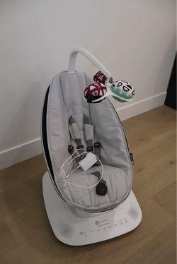 4moms MamaRoo Multi-Motion Baby Swing