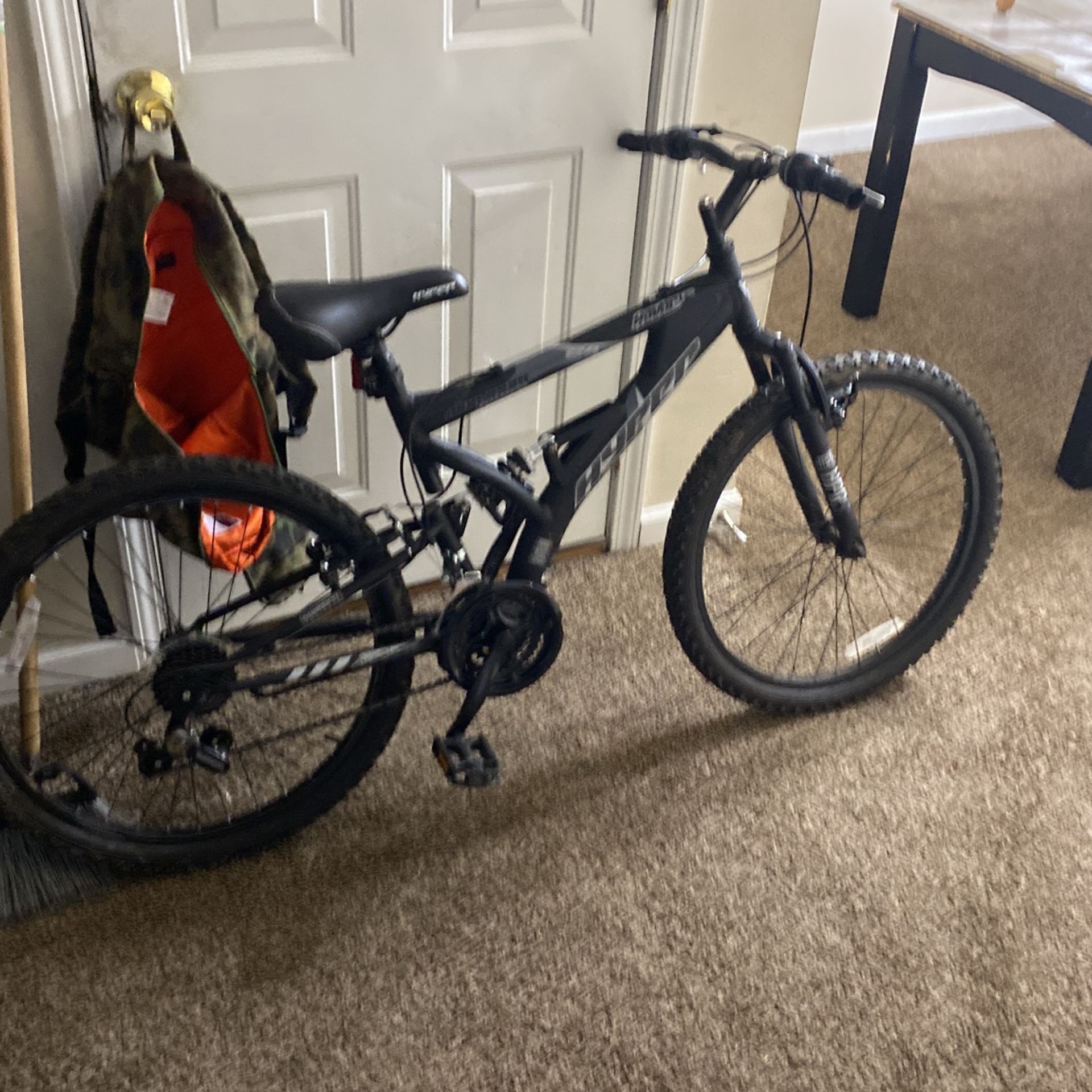 Hyper Bicycle  Havoc Mountain Bike 24”