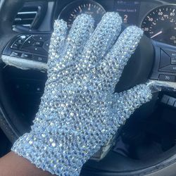 Diamond fabric glove