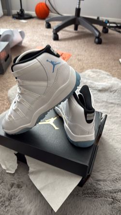 Jordan retro 11 - (ps) white legend blue-black size 3Y