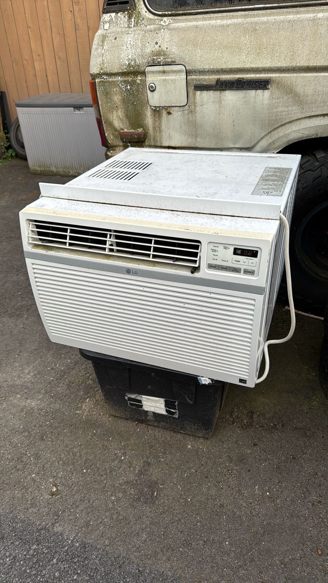 Window AC Unit