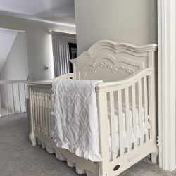 Evolur Baby Crib