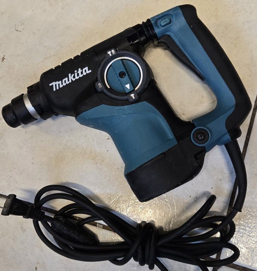 Makita HR2811 Makita SDS Plus Hammer Drill For Sale In Houston TX makita-hr2811-makita-sds-plus-hammer-drill-for-sale-in-houston-tx